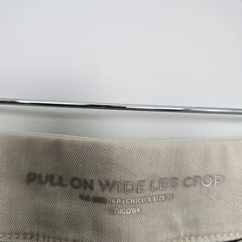 NWT Chicos Womens Coastal Classic Pull On Wide Leg Crop Pants 16 P Resortwear - Picture 8 of 11
